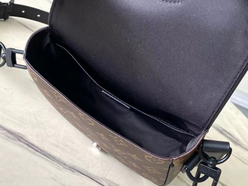 Mens Louis Vuitton Satchel Bags